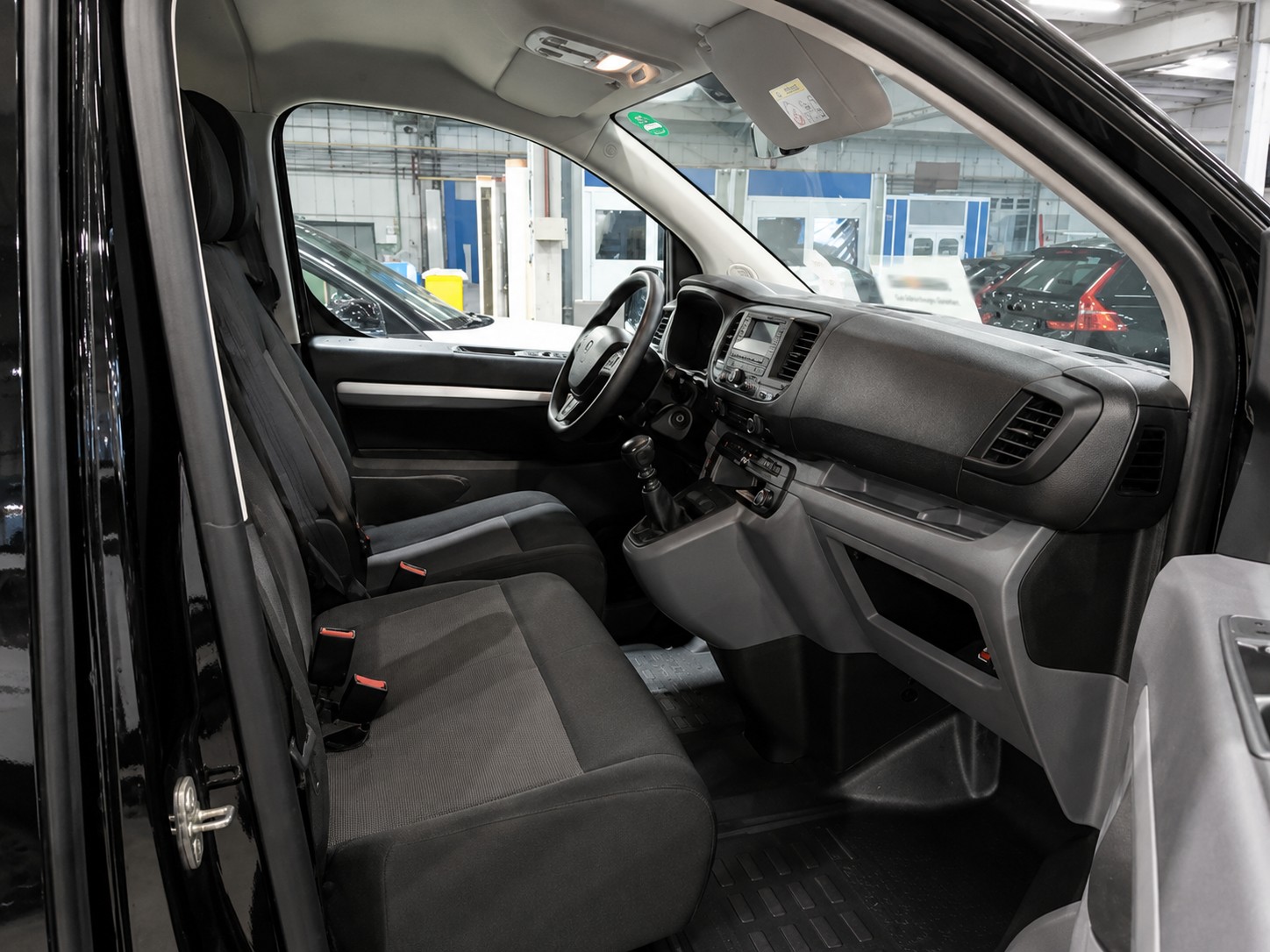 
 Peugeot Expert Long Premium DC 2.0 BlueHDi 150pk | 2020 | Dubbele Cabine full									
