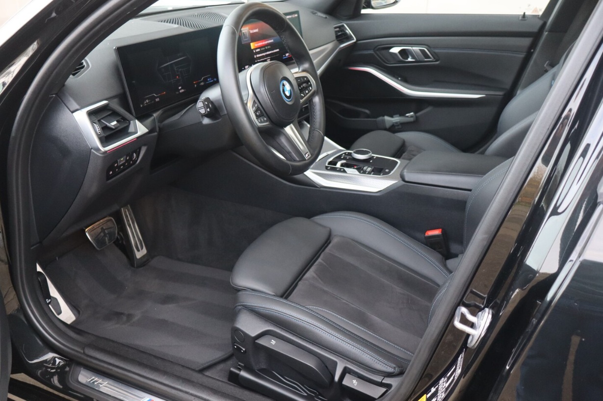 
 BMW 320e Touring M Sport Automaat | Plug-in Hybride | Verkocht full									