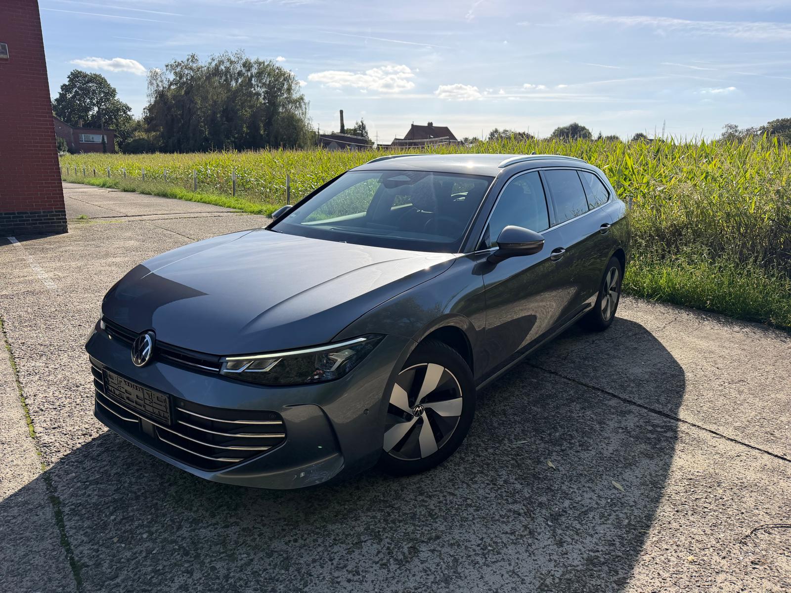 
 VW Passat Business 2025 Break full									