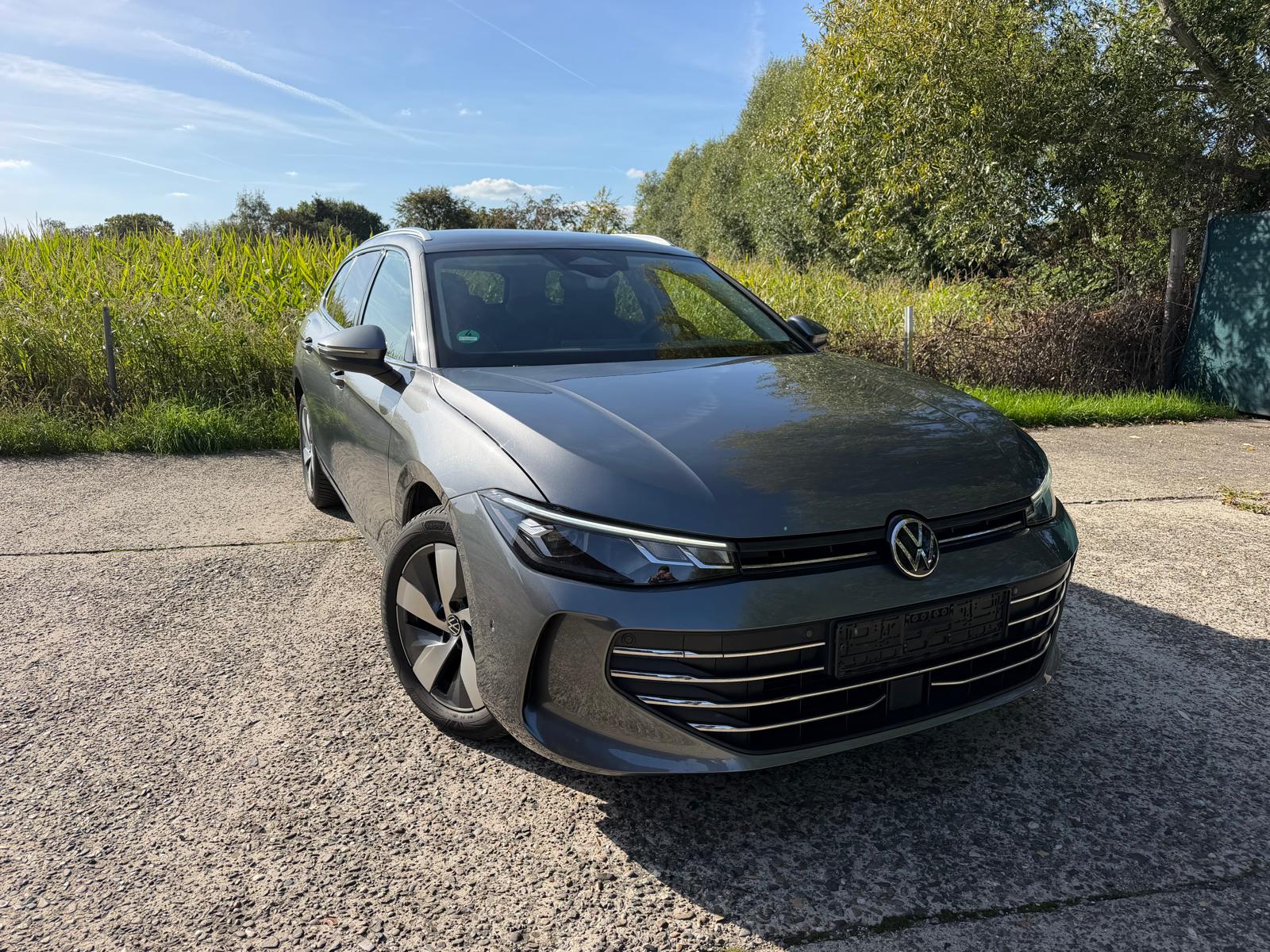 
 VW Passat Business 2025 Break full									