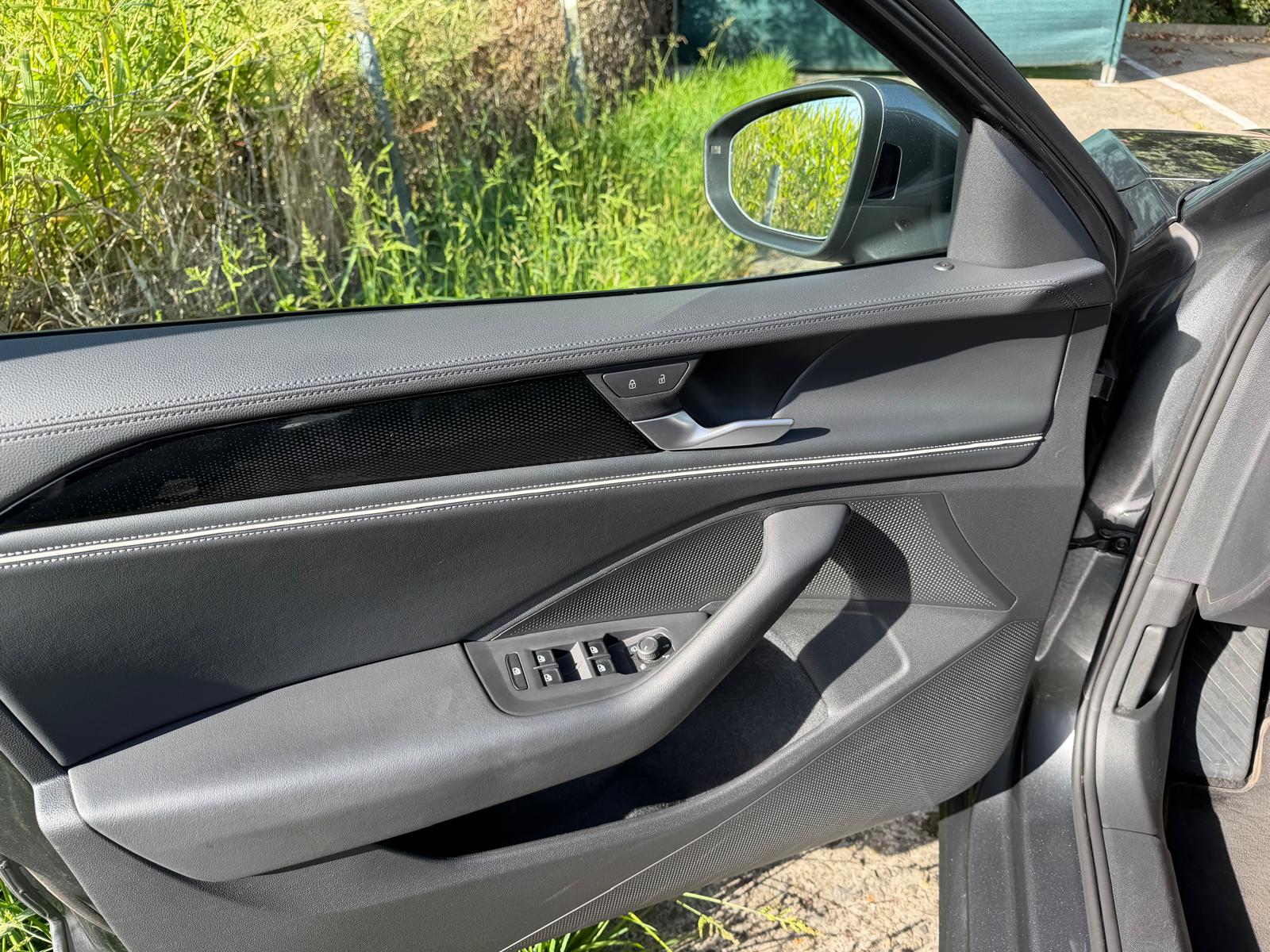 
 VW Passat Business 2025 Break full									