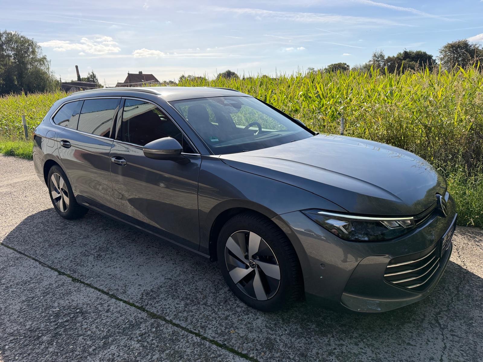 
 VW Passat Business 2025 Break full									