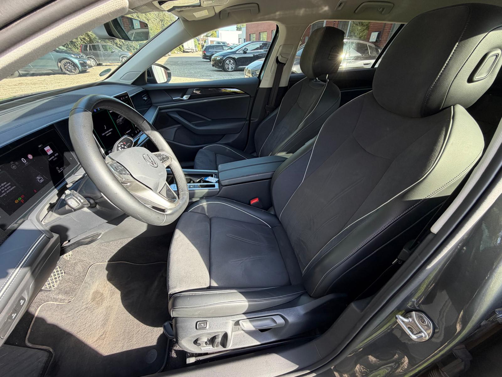 
 VW Passat Business 2025 Break full									