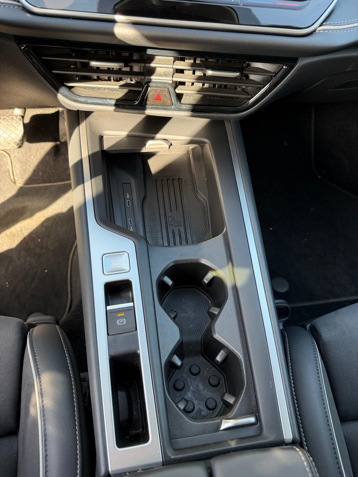 
 VW Passat Business 2025 Break full									